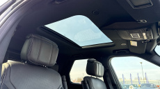 Land Rover Discovery 3.0 D300 Dynamic SE 5dr Auto Diesel Station Wagon